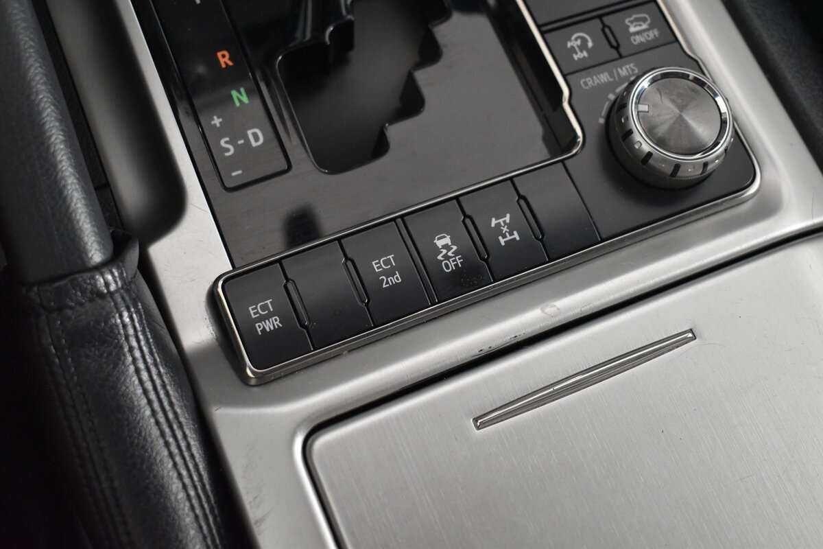 Toyota Land Cruiser 2016 года с пробегом. Фото: #19