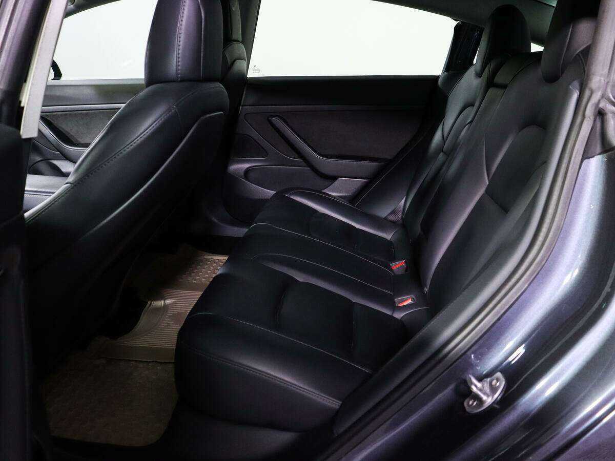 Tesla Model 3 2020 года с пробегом. Фото: #7