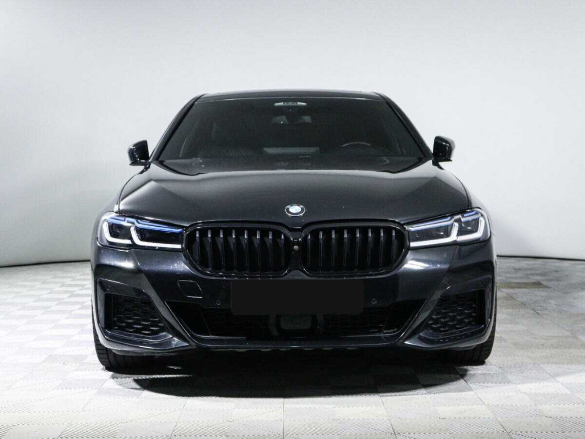 BMW 5 серии 2021 года с пробегом. Фото: #1