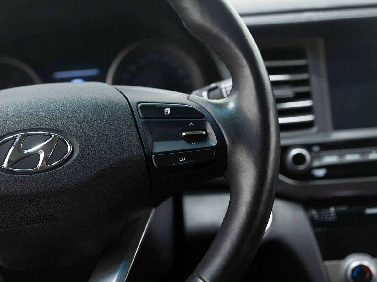 Hyundai Avante 2018 года с пробегом. Фото: #15