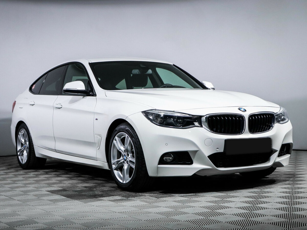 BMW 3 серии 2018 года с пробегом. Фото: #2