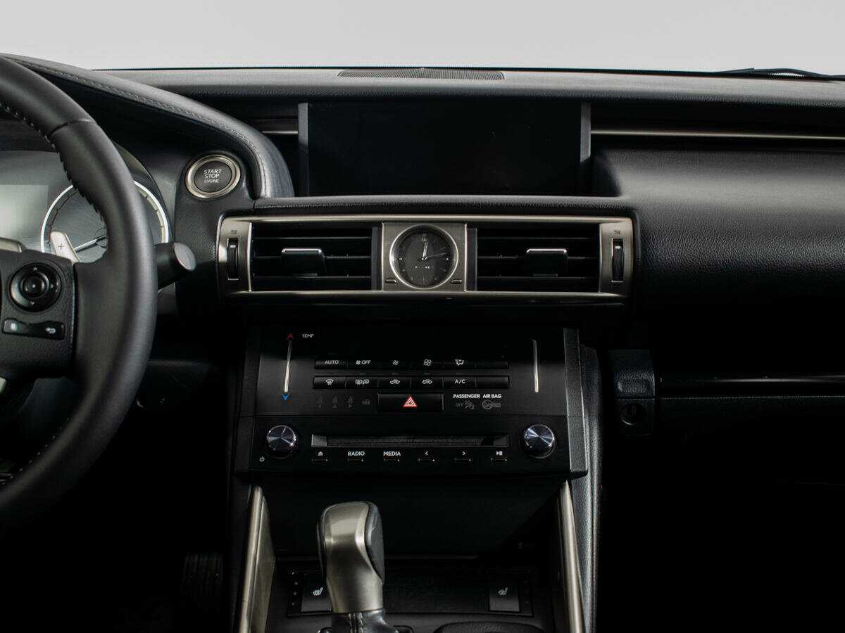 Lexus IS 2013 года с пробегом. Фото: #9