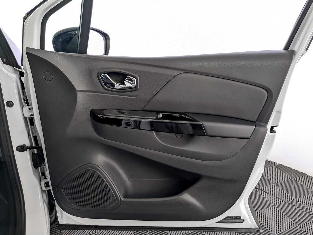 Renault Kaptur 2018 года с пробегом. Фото: #19