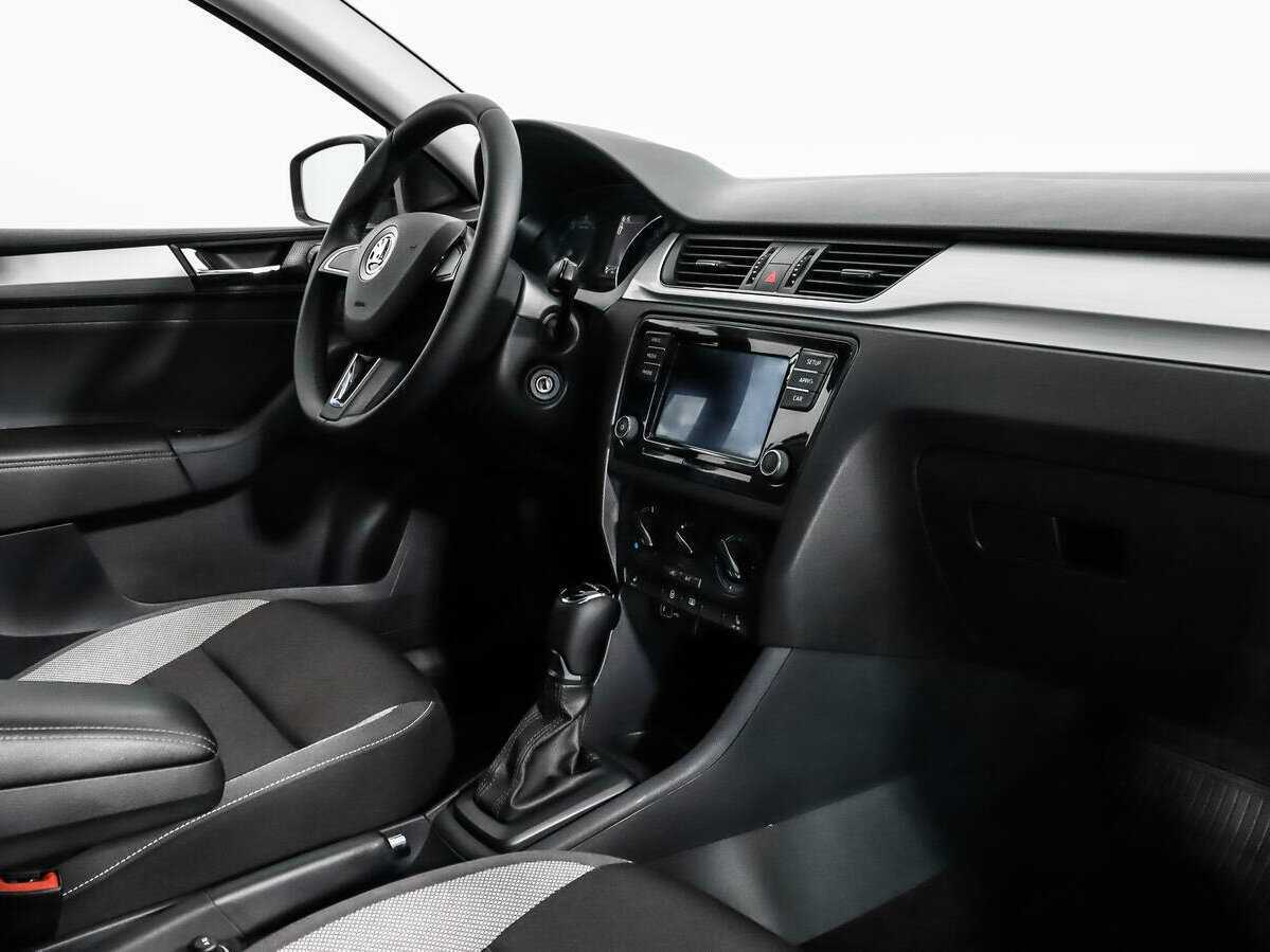 Skoda Rapid 2018 года с пробегом. Фото: #10