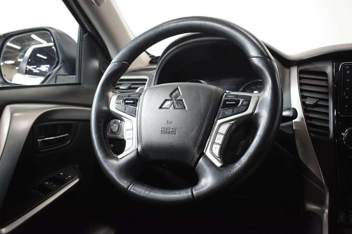 Mitsubishi Pajero Sport 2019 года с пробегом. Фото: #13
