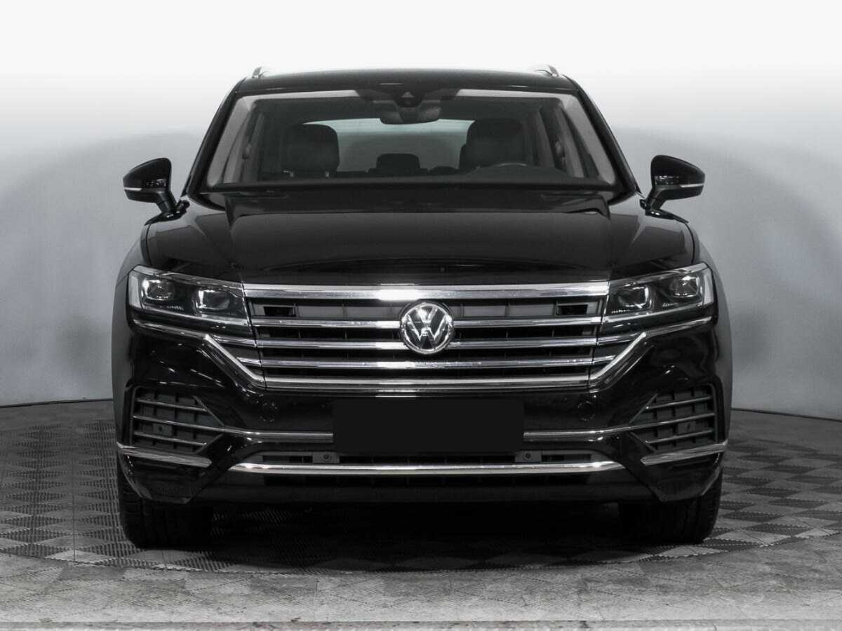 Volkswagen Touareg 2018 года с пробегом. Фото: #1