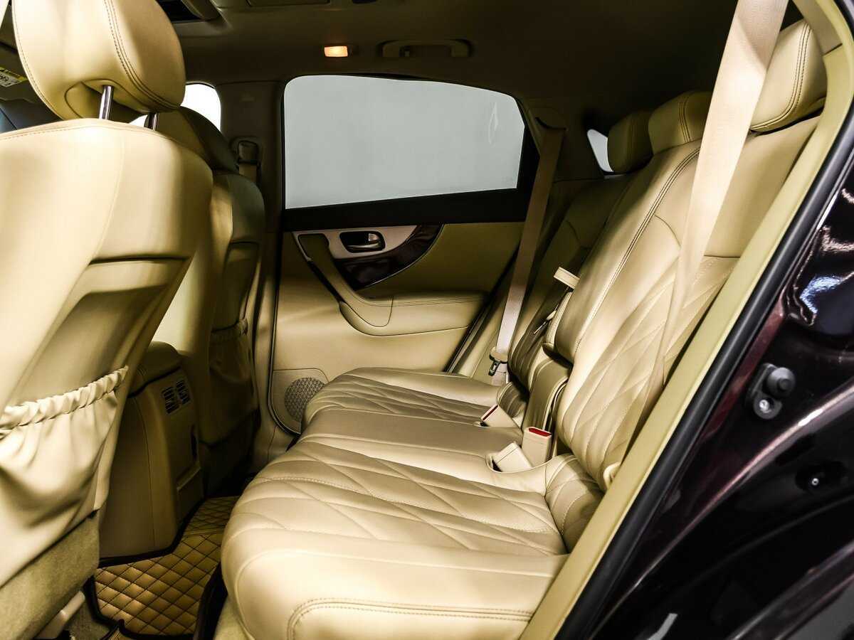 Infiniti QX70 2015 года с пробегом. Фото: #12