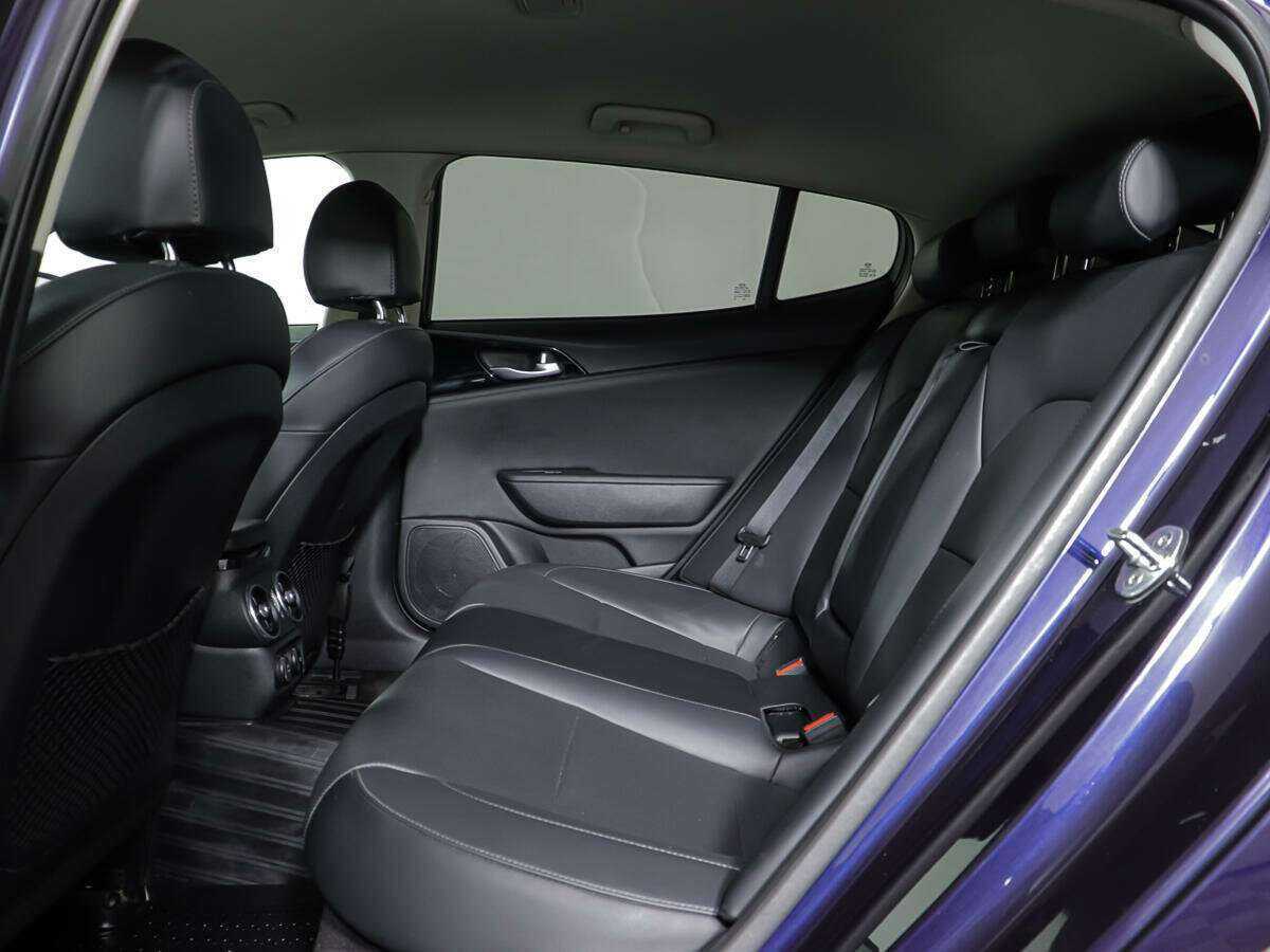 Kia Stinger 2019 года с пробегом. Фото: #11