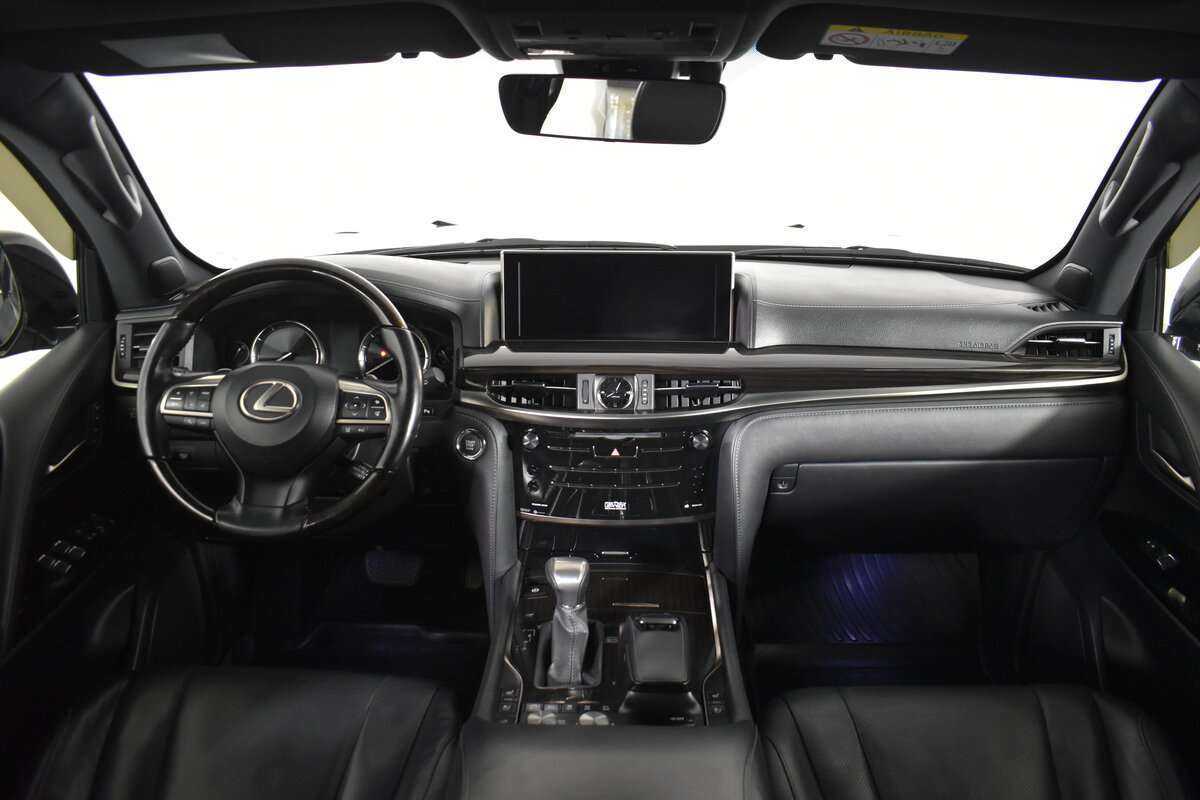 Lexus LX 2016 года с пробегом. Фото: #9