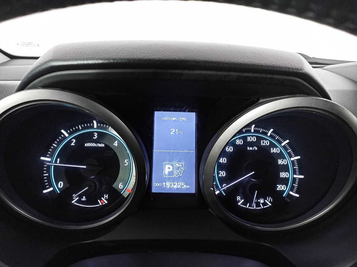 Toyota Land Cruiser Prado 2011 года с пробегом. Фото: #12