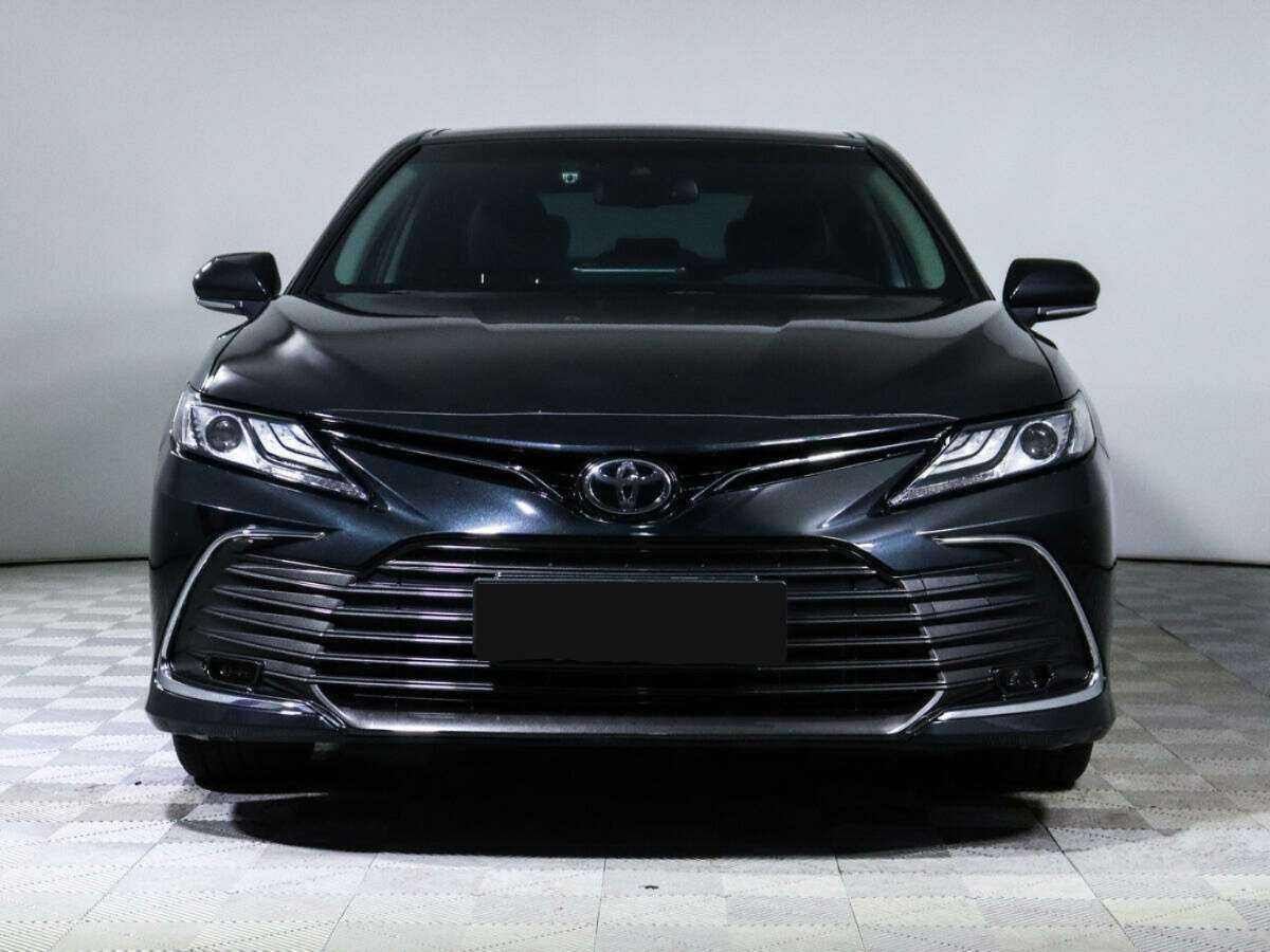 Toyota Camry 2022 года с пробегом. Фото: #1