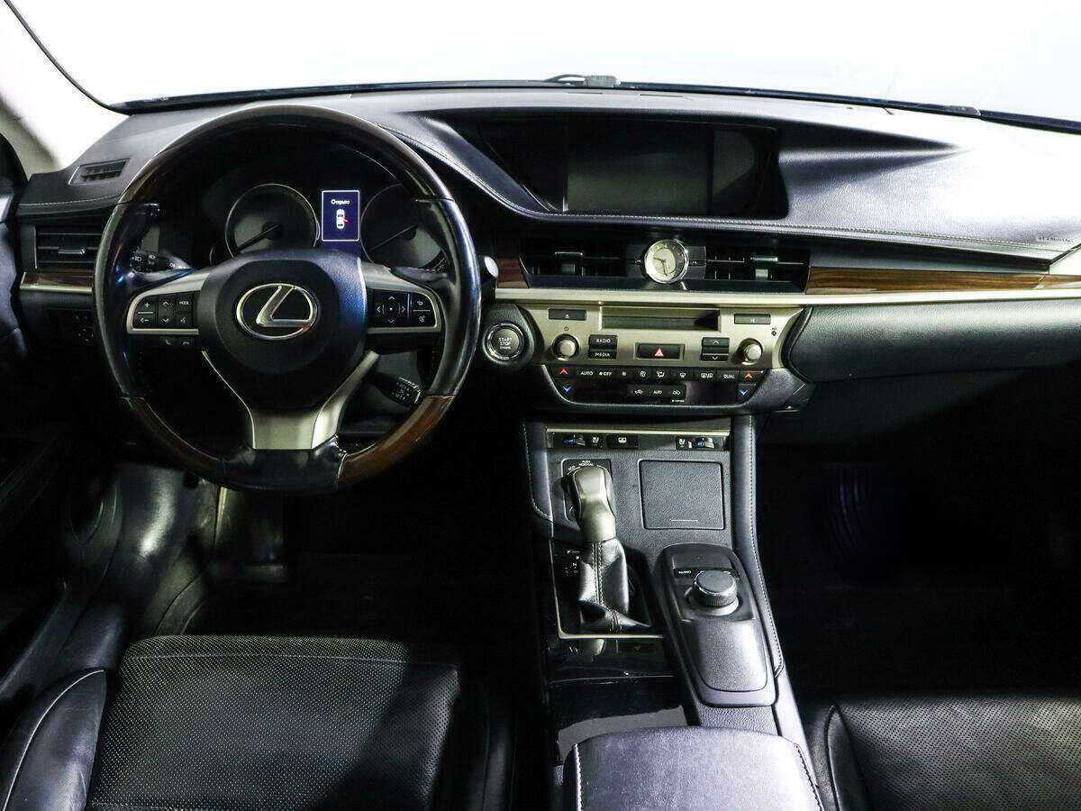 Lexus ES 2016 года с пробегом. Фото: #8