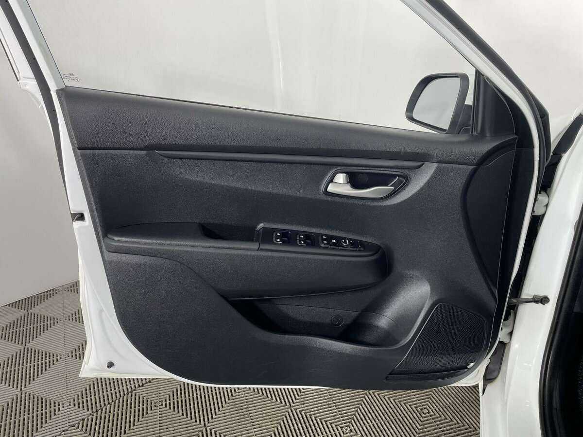 Kia Rio 2018 года с пробегом. Фото: #7