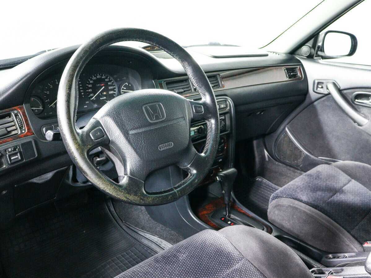 Honda Civic 2000 года с пробегом. Фото: #13