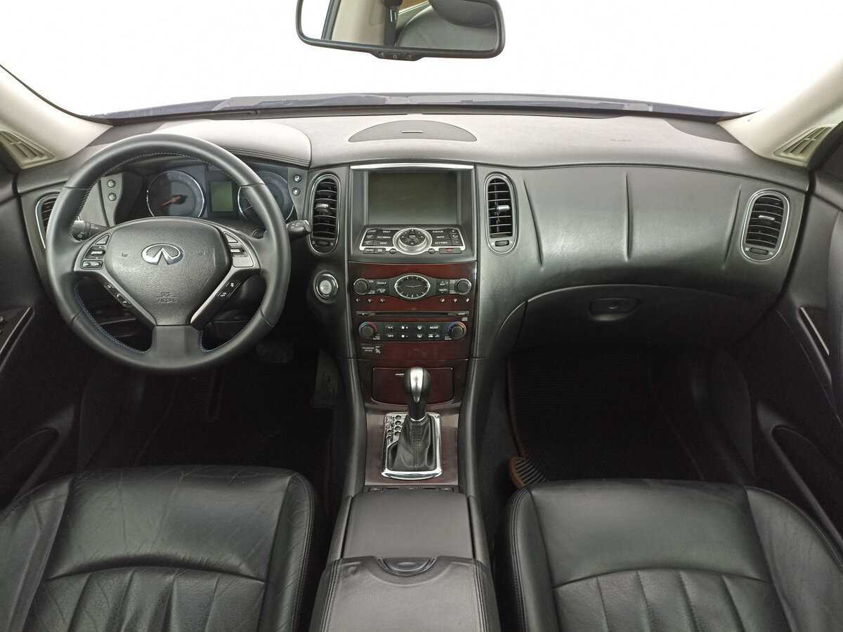 Infiniti EX 2009 года с пробегом. Фото: #11