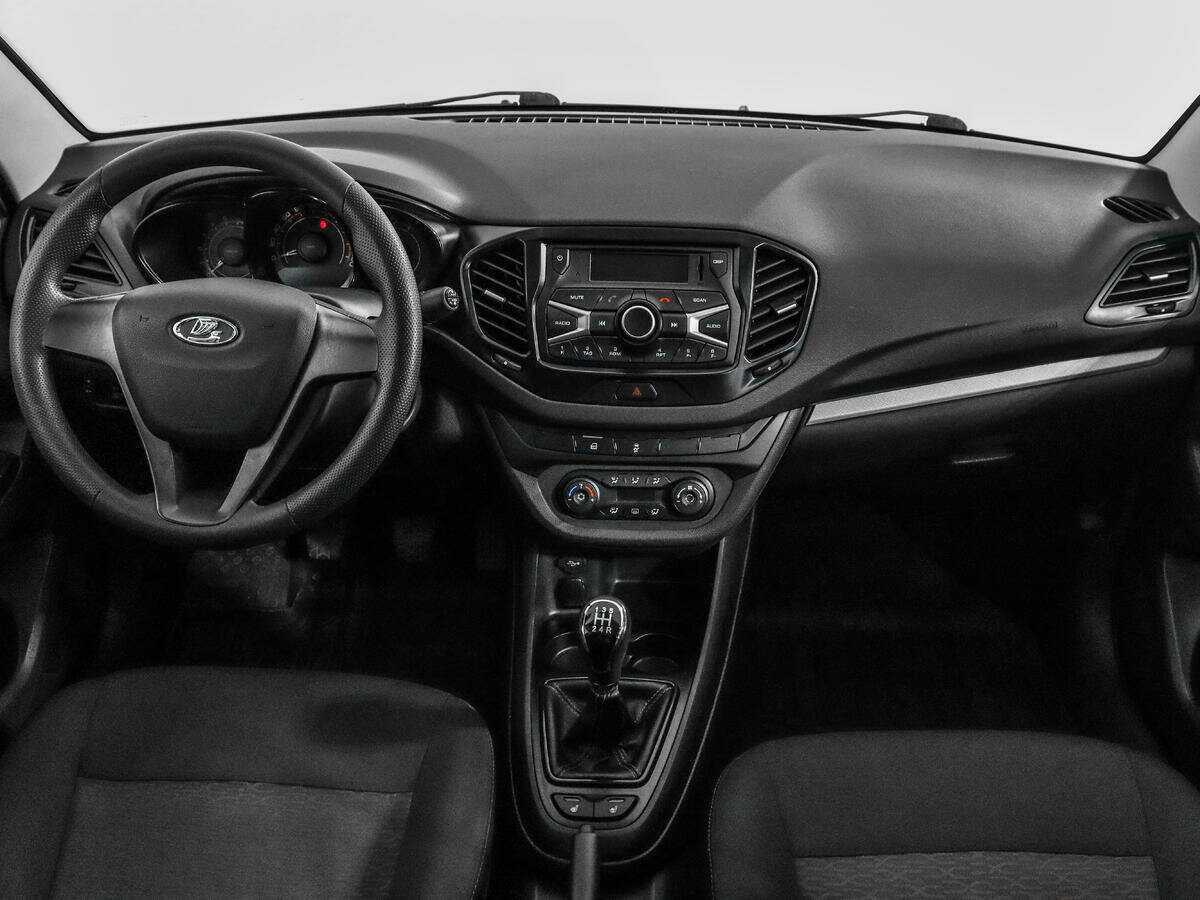 Lada (ВАЗ) Vesta 2017 года с пробегом. Фото: #11