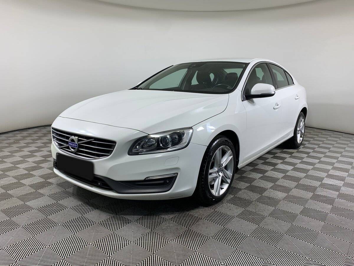 Volvo S60 2014 года с пробегом. Посмотреть фото