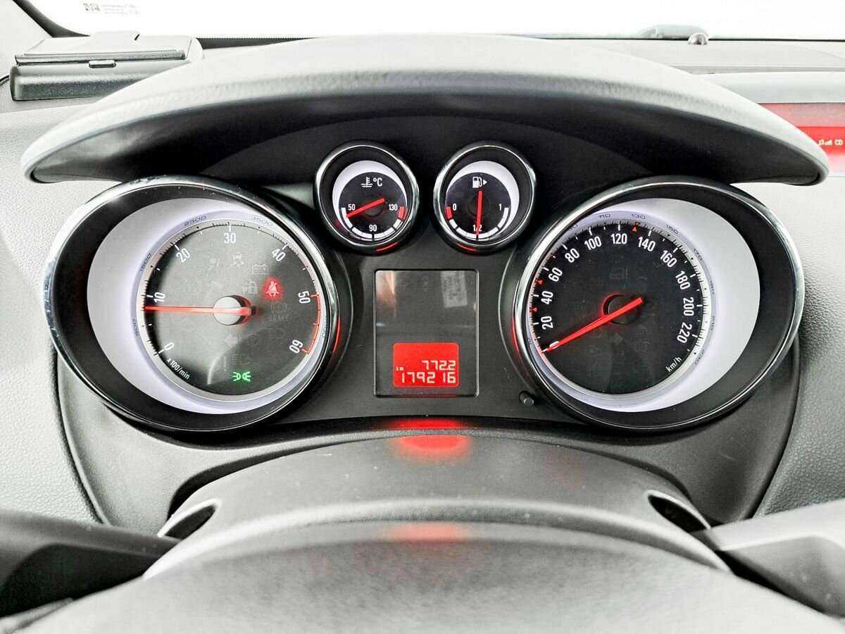 Opel Meriva 2011 года с пробегом. Фото: #11