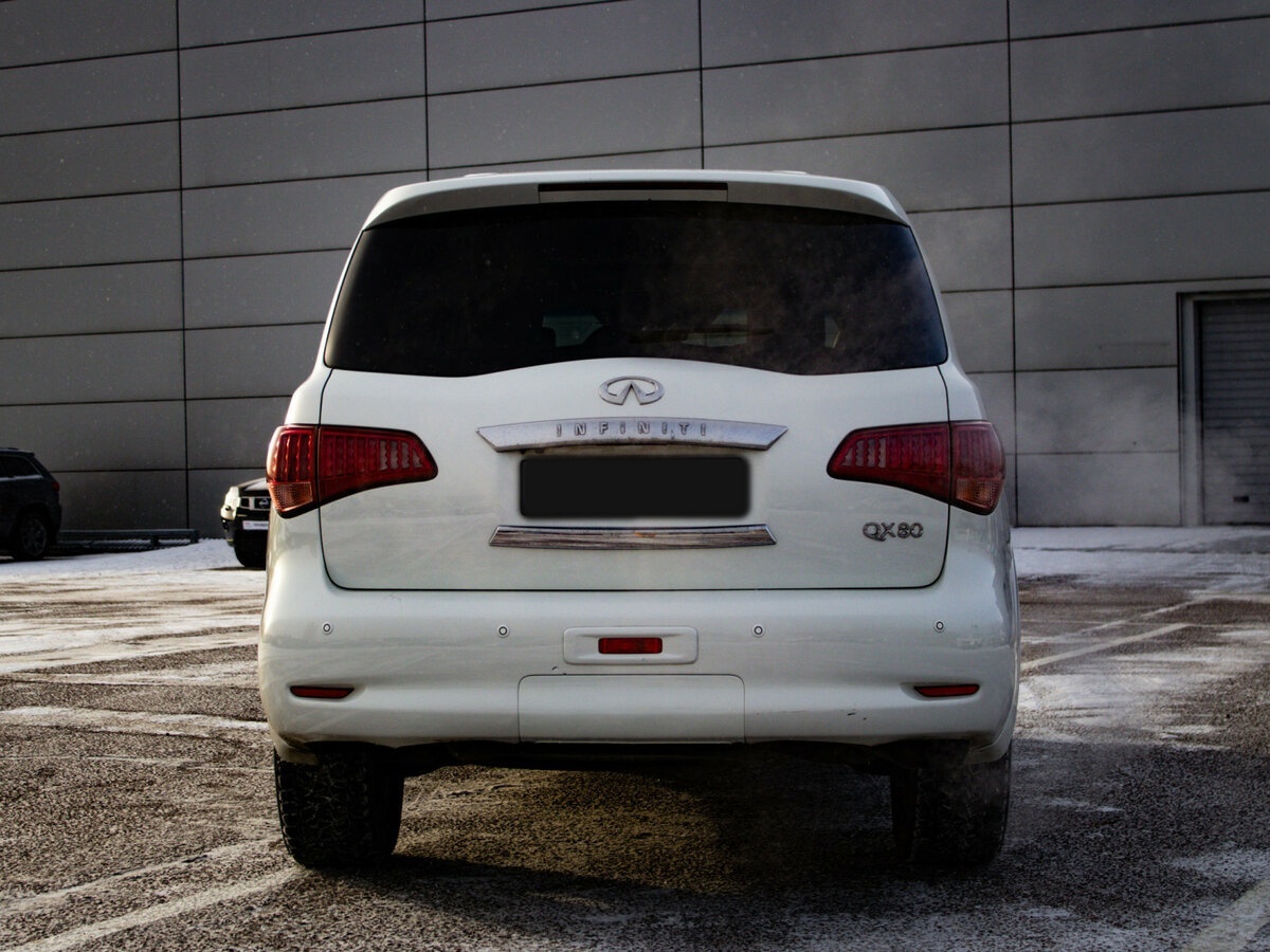 Infiniti QX80 2014 года с пробегом. Фото: #5