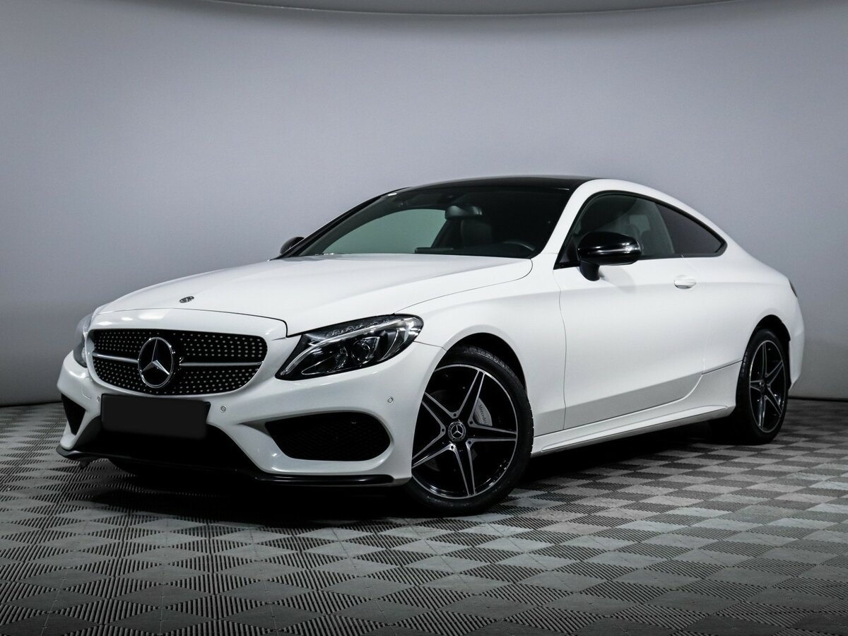 Mercedes-Benz C-Класс 2018 года с пробегом. Посмотреть фото