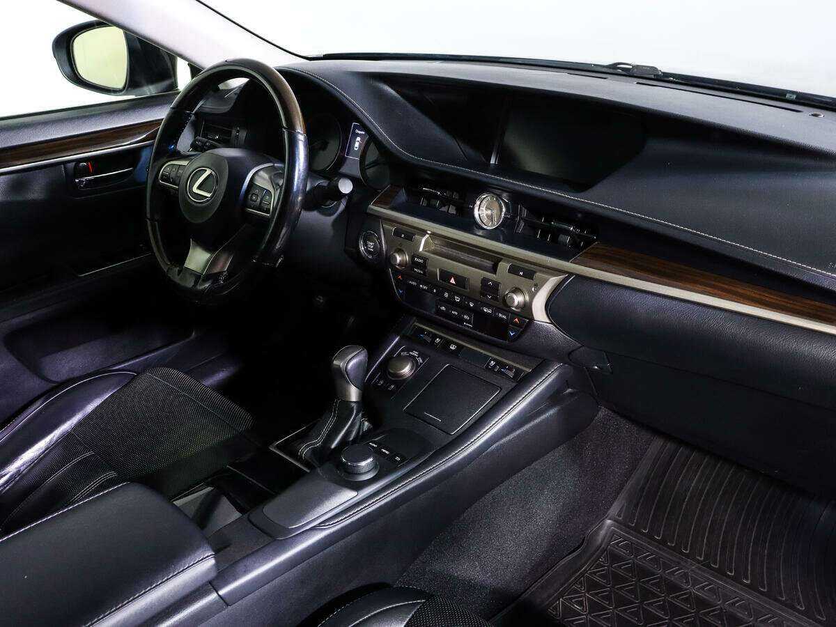 Lexus ES 2016 года с пробегом. Фото: #5