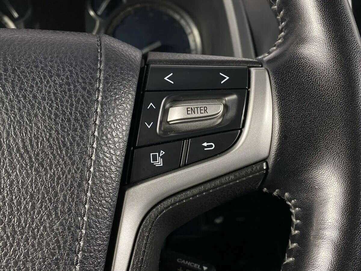 Toyota Land Cruiser Prado 2020 года с пробегом. Фото: #13