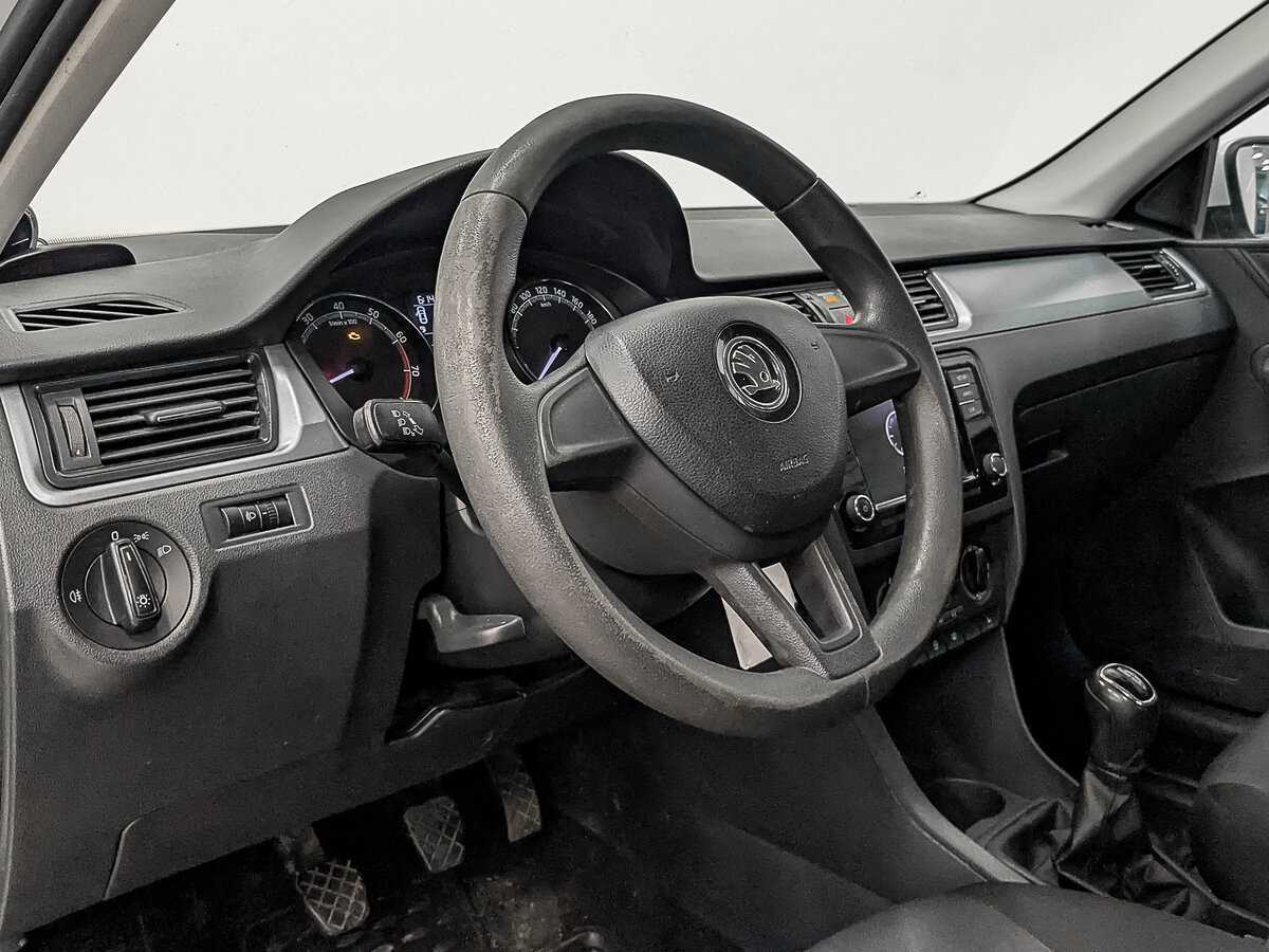 Skoda Rapid 2017 года с пробегом. Фото: #14