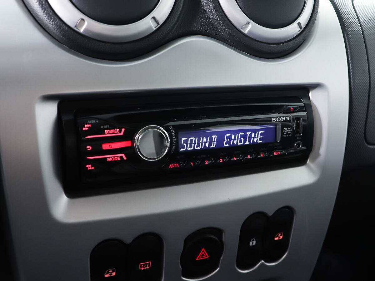 Renault Sandero 2011 года с пробегом. Фото: #17