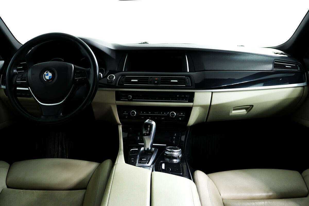 BMW 5 серии 2015 года с пробегом. Фото: #9