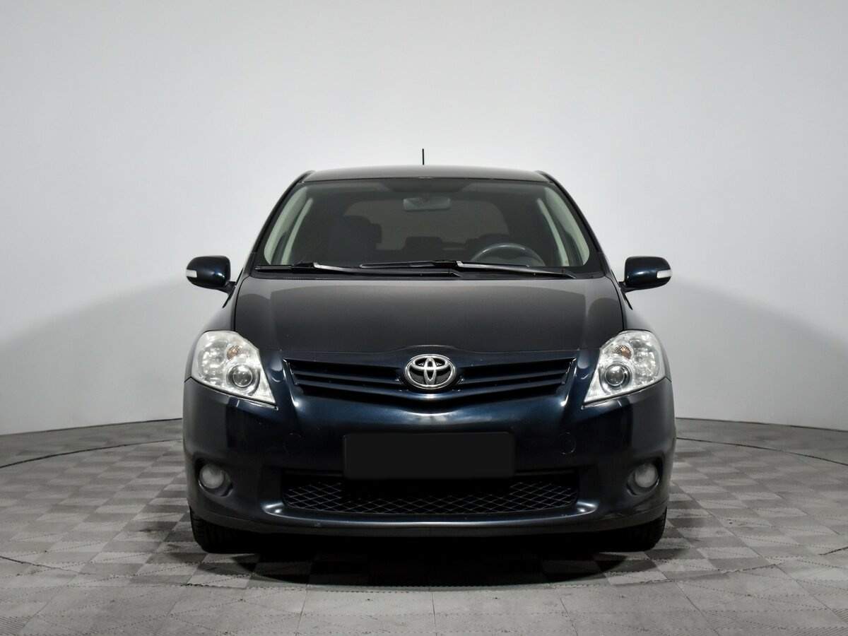 Toyota Auris 2012 года с пробегом. Фото: #1