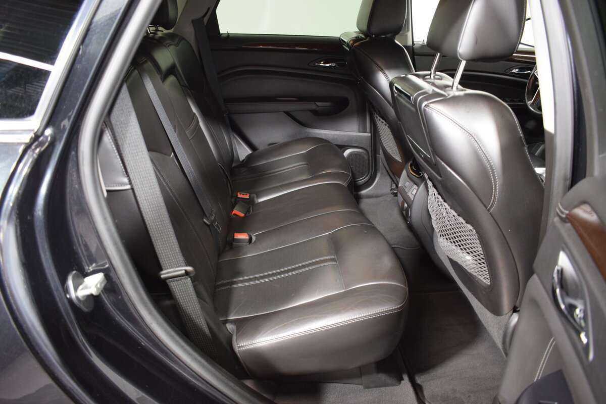 Cadillac SRX 2013 года с пробегом. Фото: #14