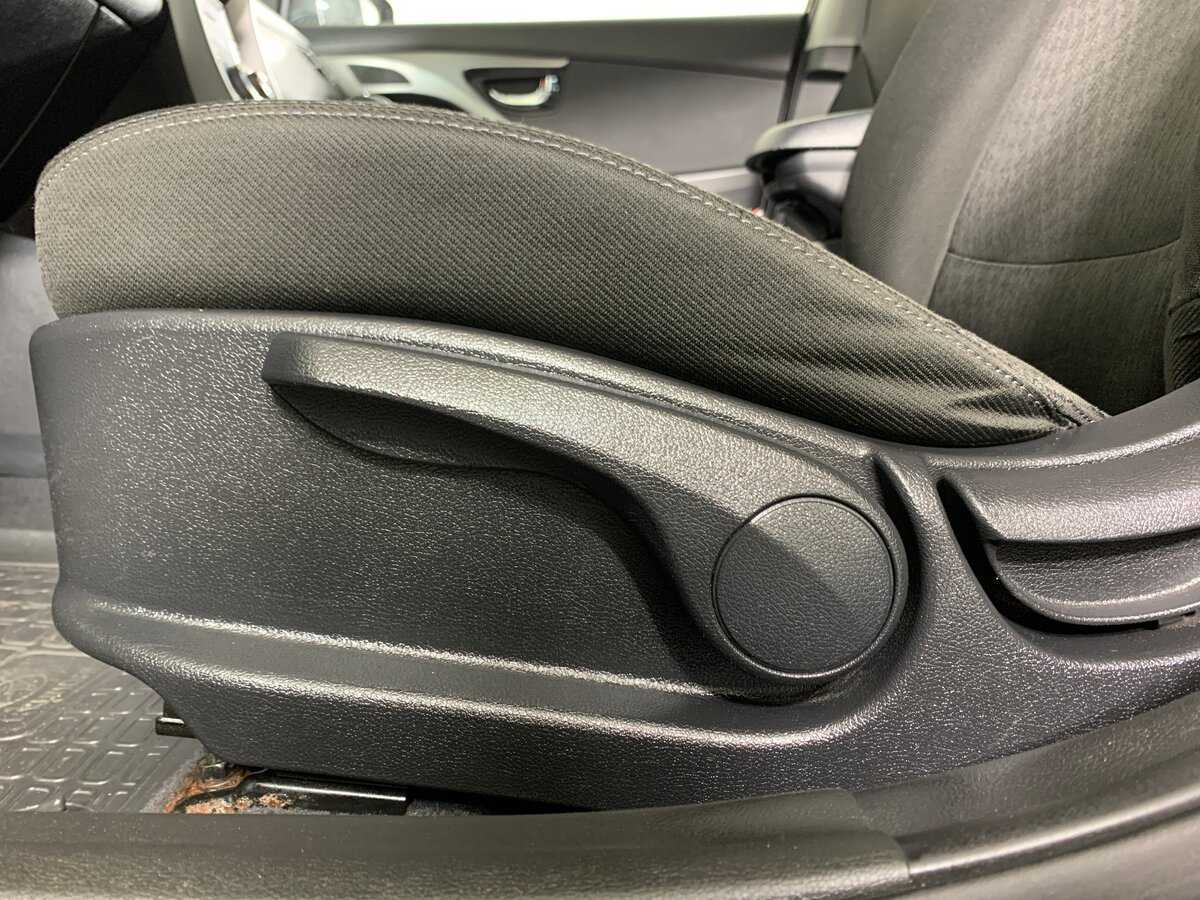 Hyundai Elantra 2012 года с пробегом. Фото: #16