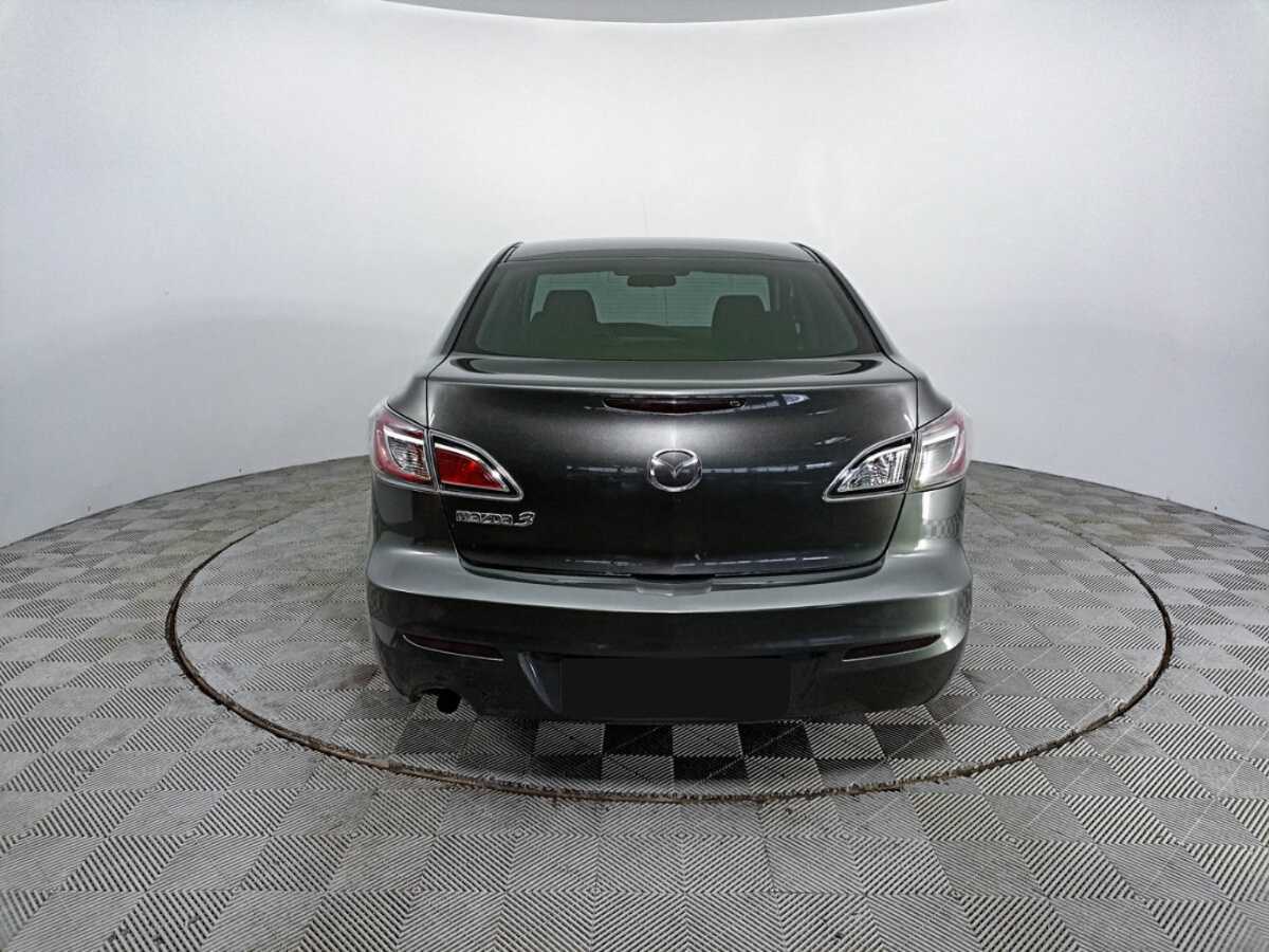 Mazda 3 2011 года с пробегом. Фото: #5