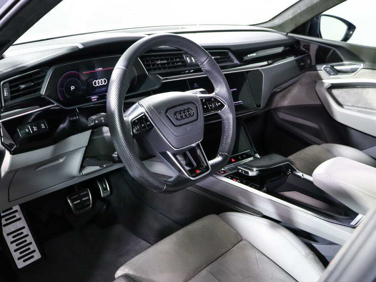 Audi e-tron Sportback 2020 года с пробегом. Фото: #10