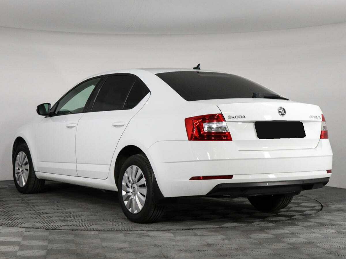 Skoda Octavia 2019 года с пробегом. Фото: #6