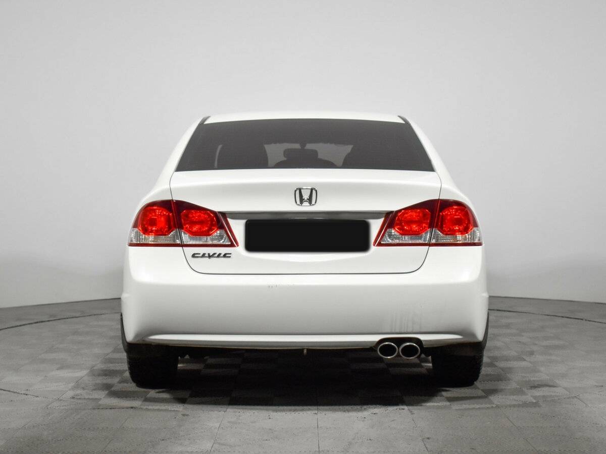 Honda Civic 2011 года с пробегом. Фото: #4