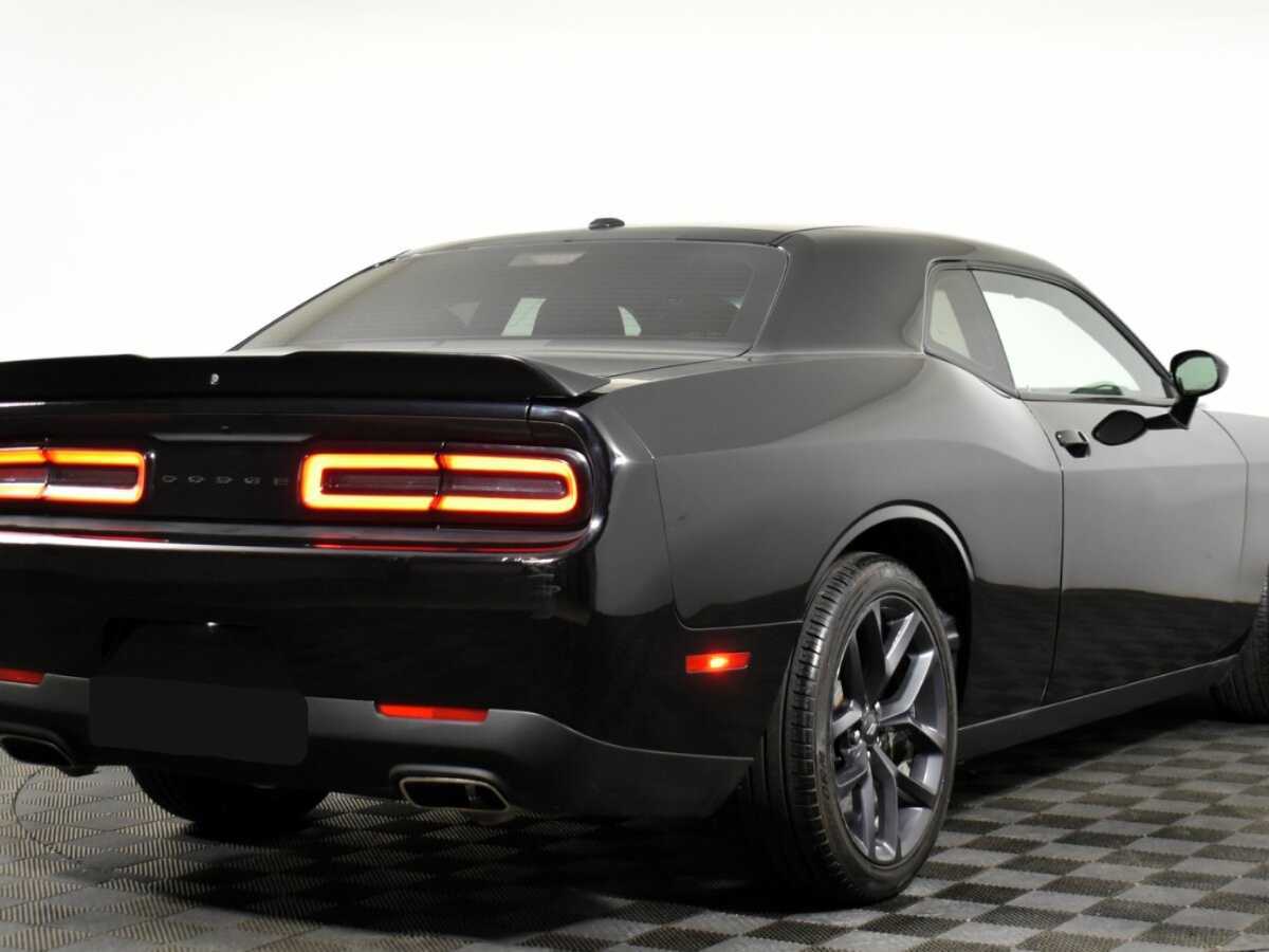 Dodge Challenger 2020 года с пробегом. Фото: #3