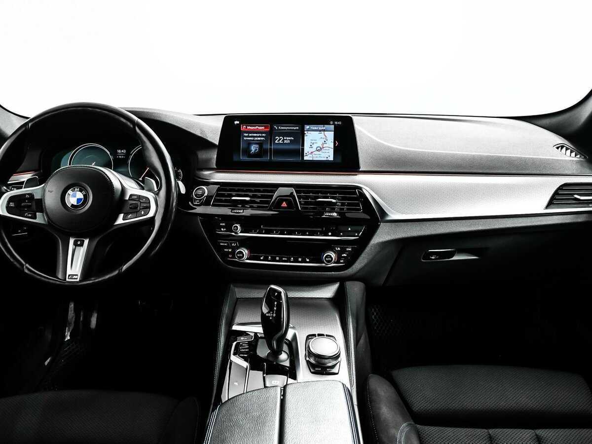 BMW 5 серии 2018 года с пробегом. Фото: #10