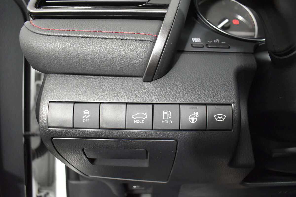 Toyota Camry 2021 года с пробегом. Фото: #20