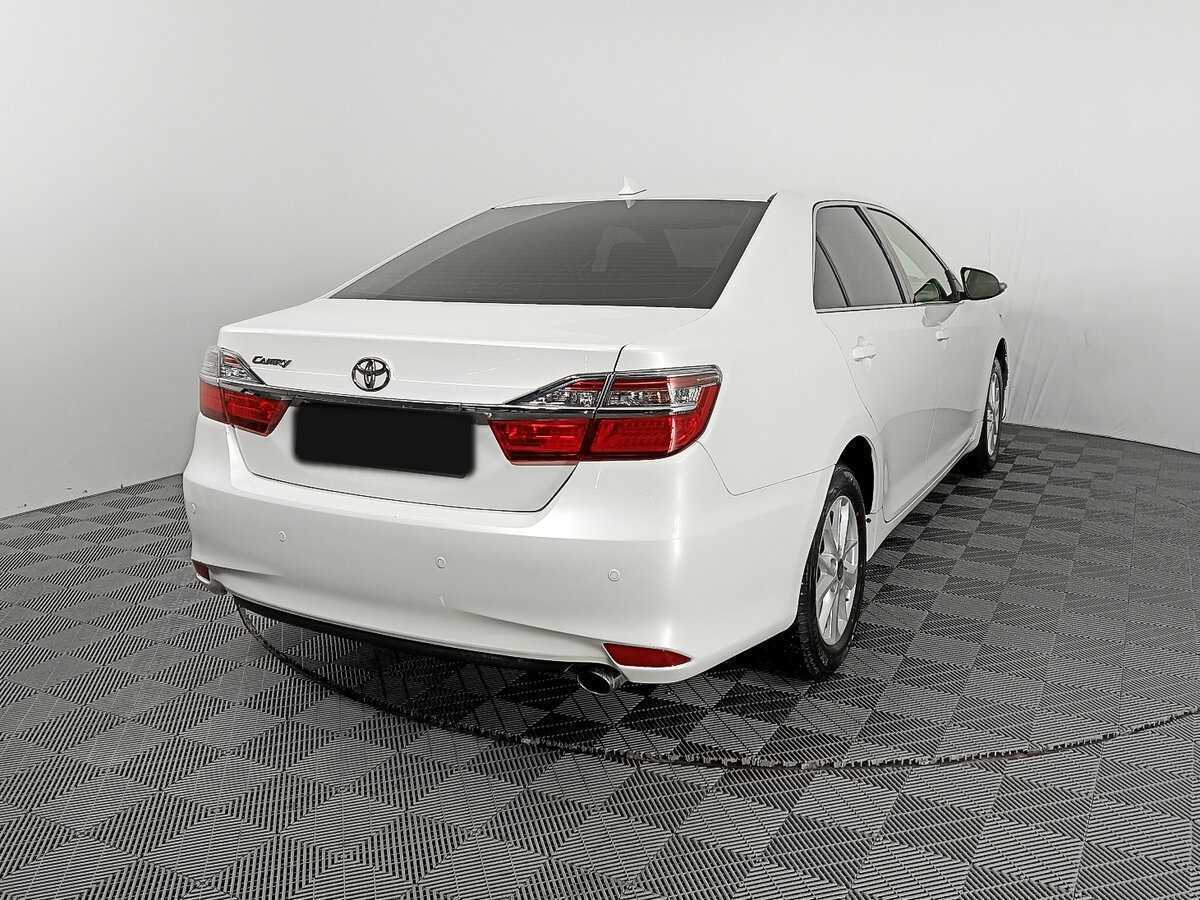 Toyota Camry 2017 года с пробегом. Фото: #4