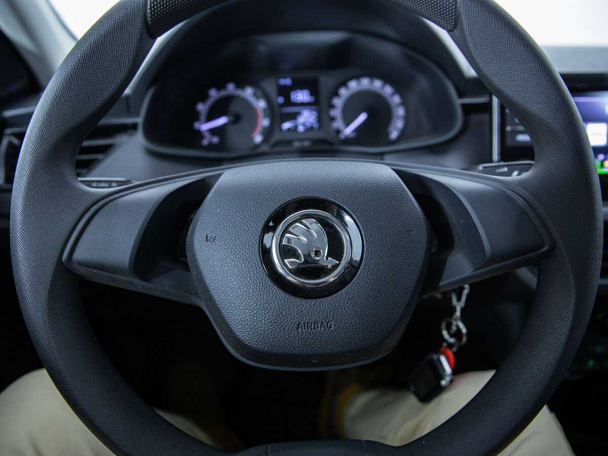 Skoda Rapid 2021 года с пробегом. Фото: #11