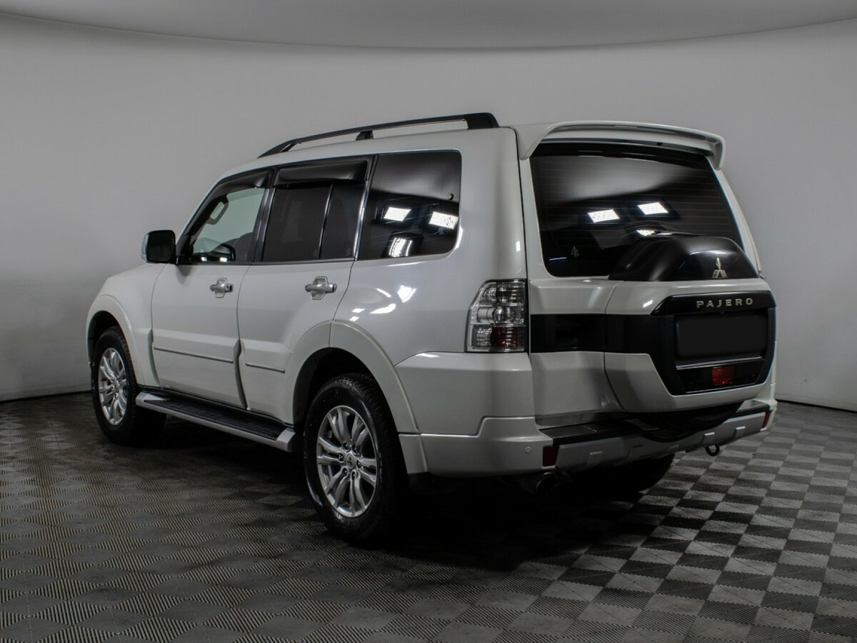 Mitsubishi Pajero 2019 года с пробегом. Фото: #6