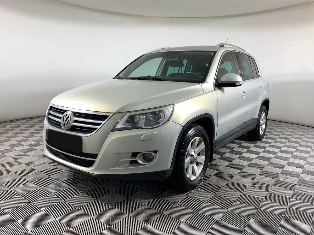 Volkswagen Tiguan 2011 года с пробегом. Фото: #0