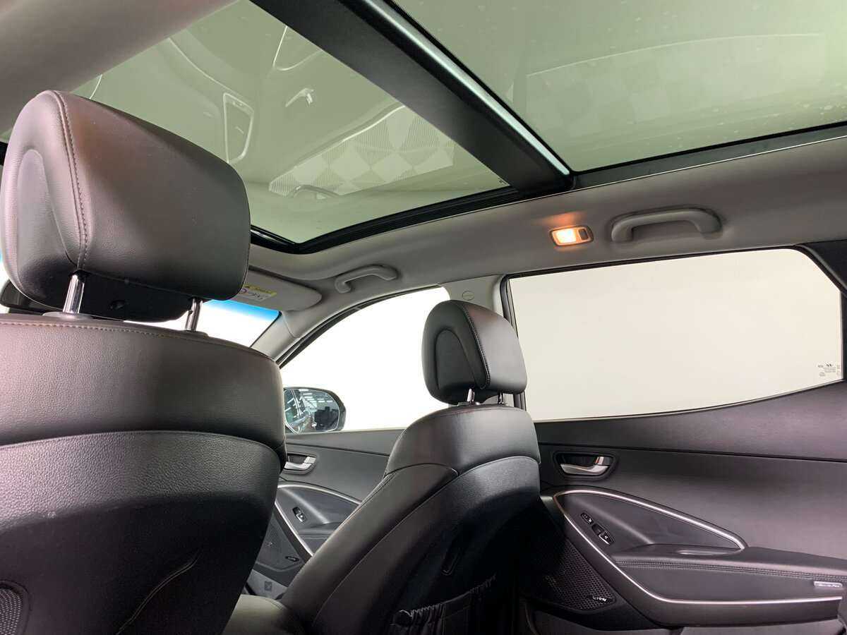 Hyundai Santa Fe 2017 года с пробегом. Фото: #15