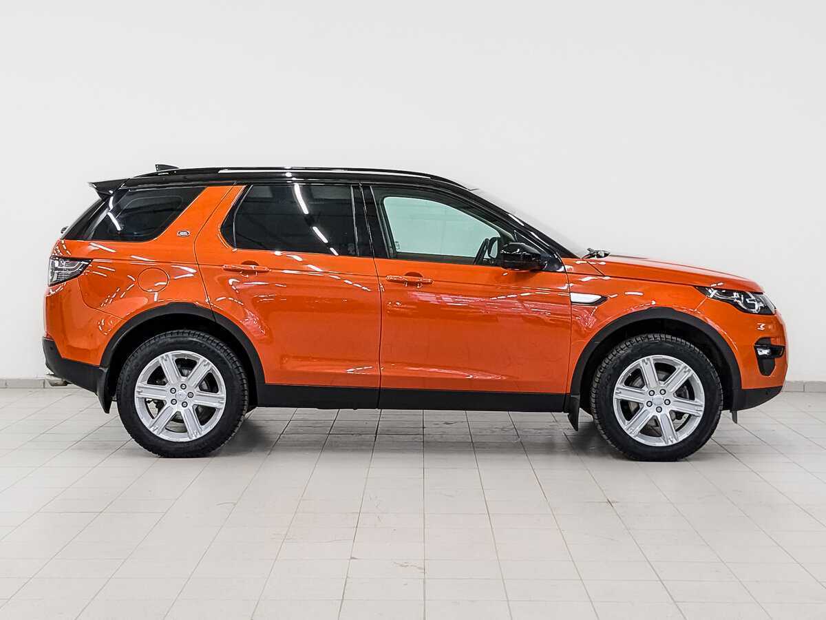 Land Rover Discovery Sport 2017 года с пробегом. Фото: #3