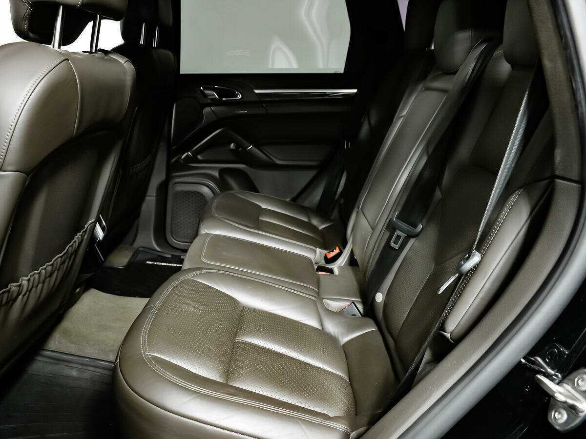 Porsche Cayenne 2015 года с пробегом. Фото: #9