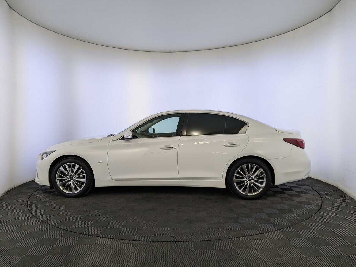 Infiniti Q50 2018 года с пробегом. Фото: #7