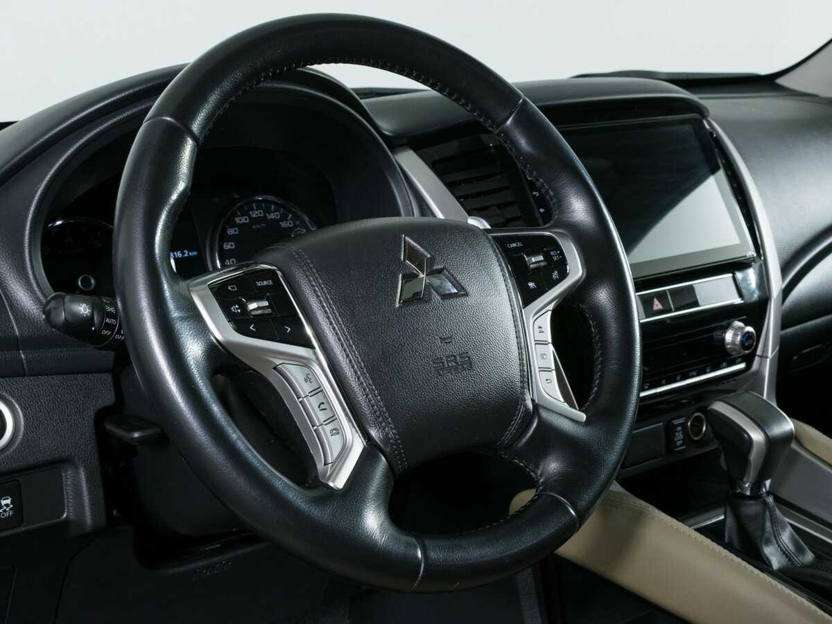 Mitsubishi Pajero Sport 2020 года с пробегом. Фото: #13