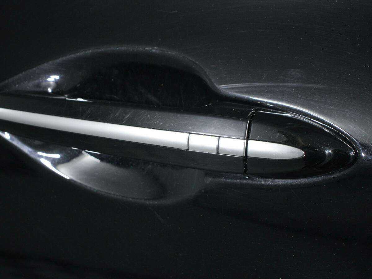 Hyundai Genesis 2014 года с пробегом. Фото: #14