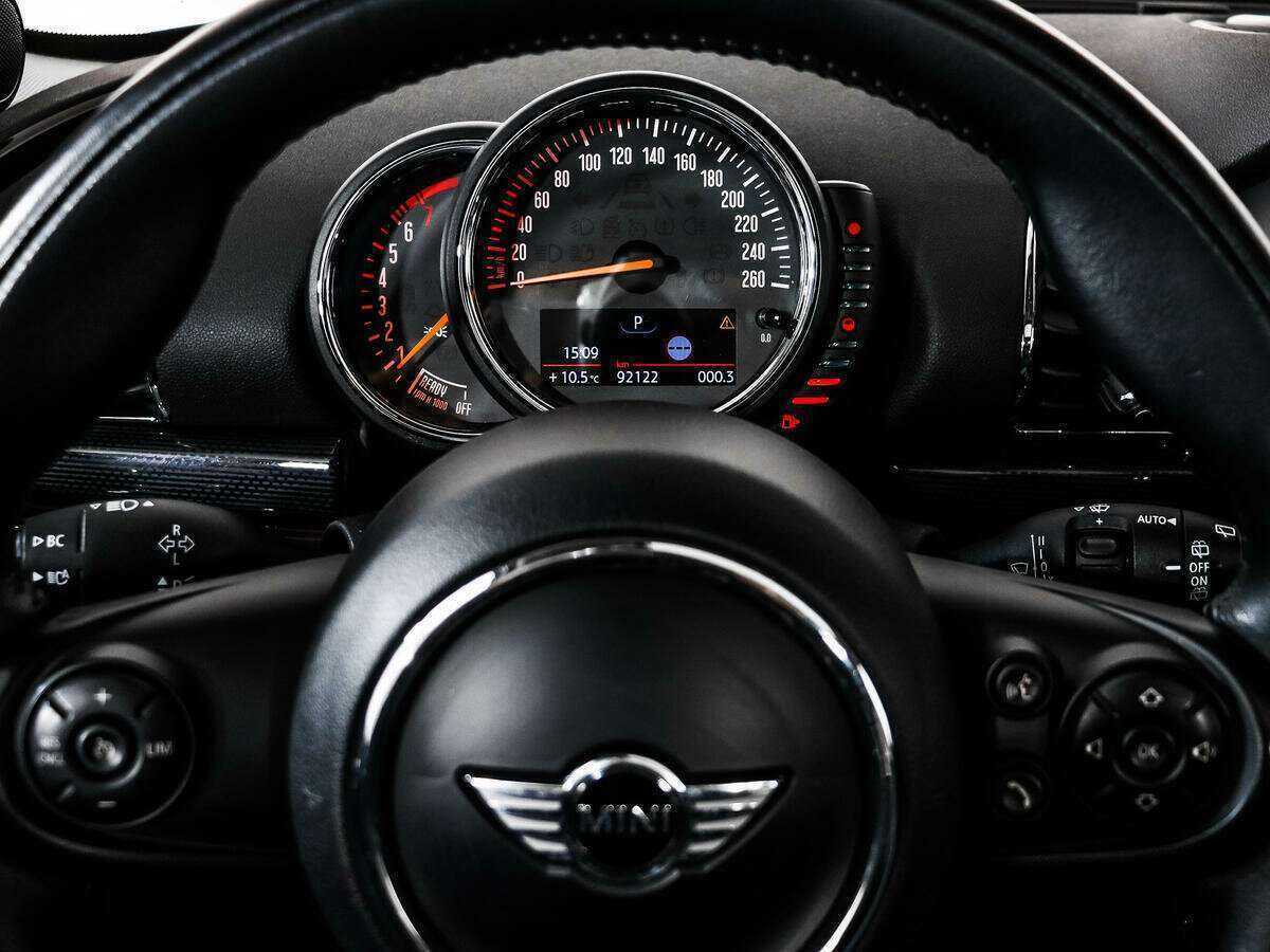Mini Clubman 2016 года с пробегом. Фото: #19